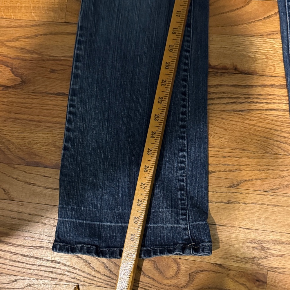 White House Black Market‎ Dark Blue Flare Jeans size 8R - Picture 4 of 6